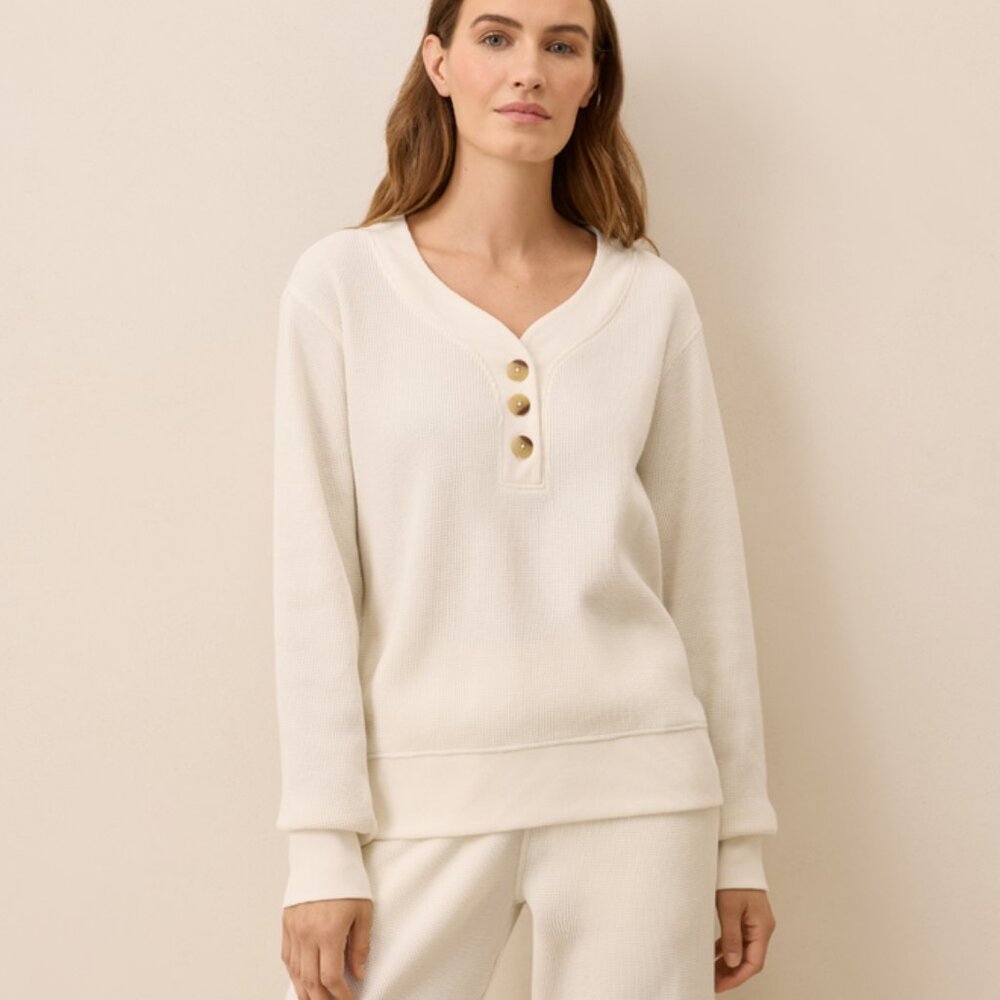 Pact Organic Thermal Waffle Henley Pullover, Pearl Color, size M, NWT